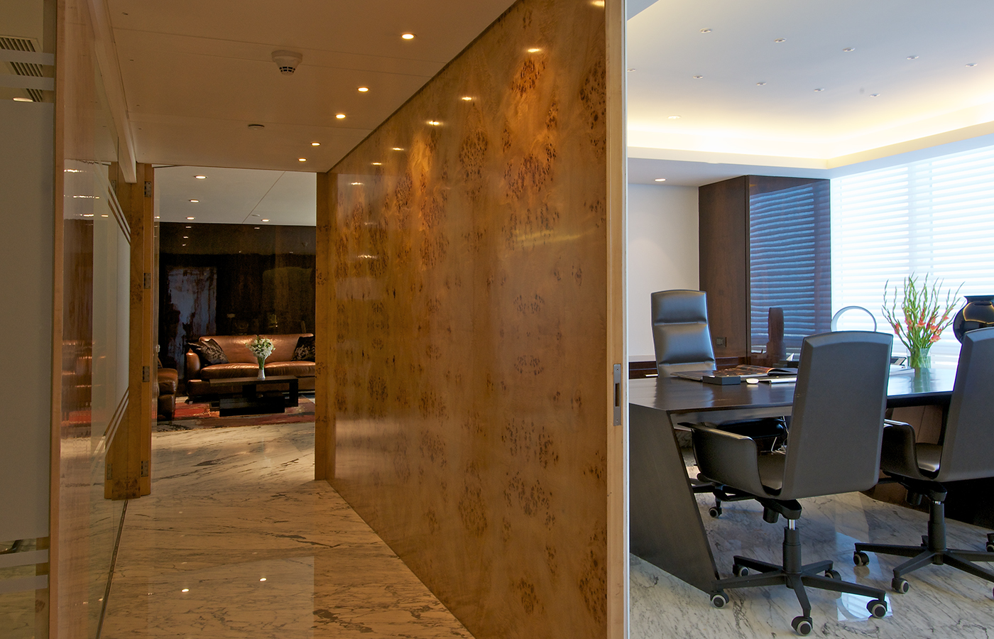 Office at The Four Seasons Hotel – Architecture and Interiors